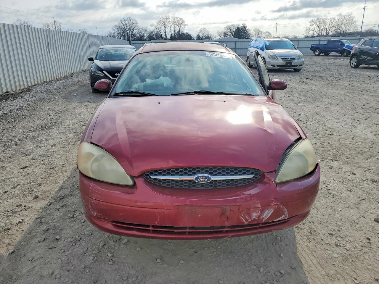 FORD TAURUS 2002 — 6