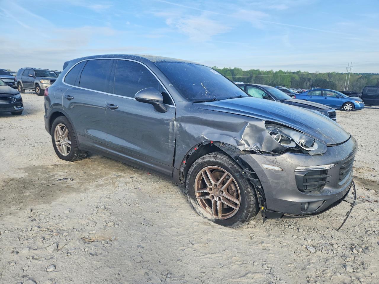 2016 PORSCHE CAYENNE
