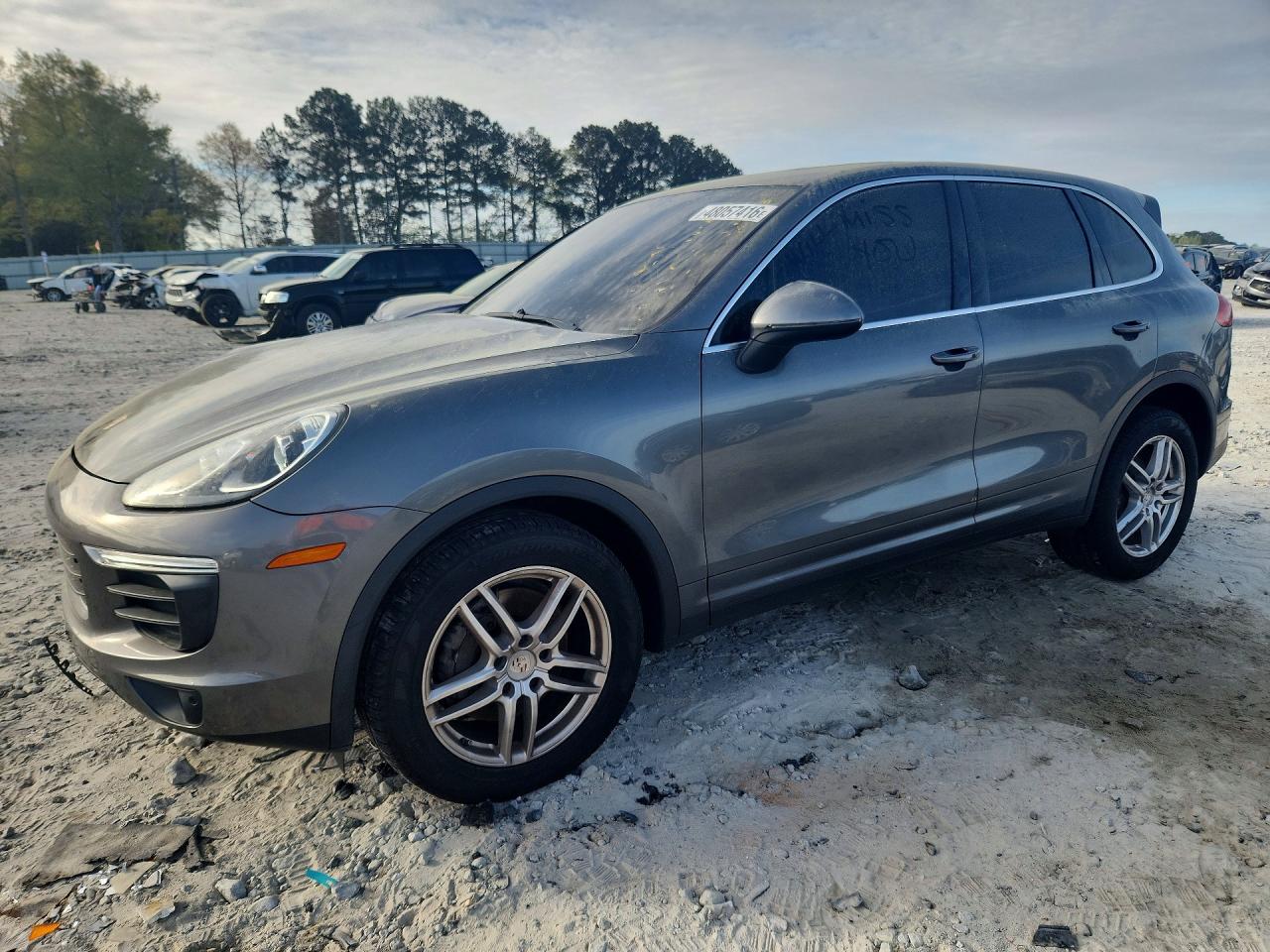 2016 PORSCHE CAYENNE