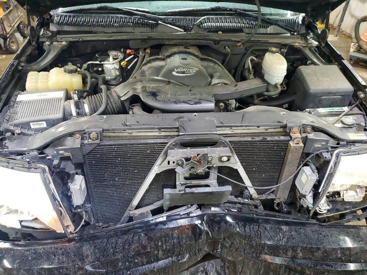 CADILLAC ESCALADE 2003 — 12