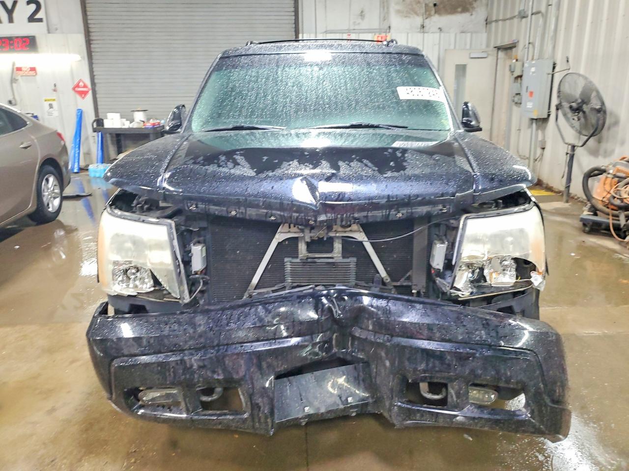 CADILLAC ESCALADE 2003 — 6