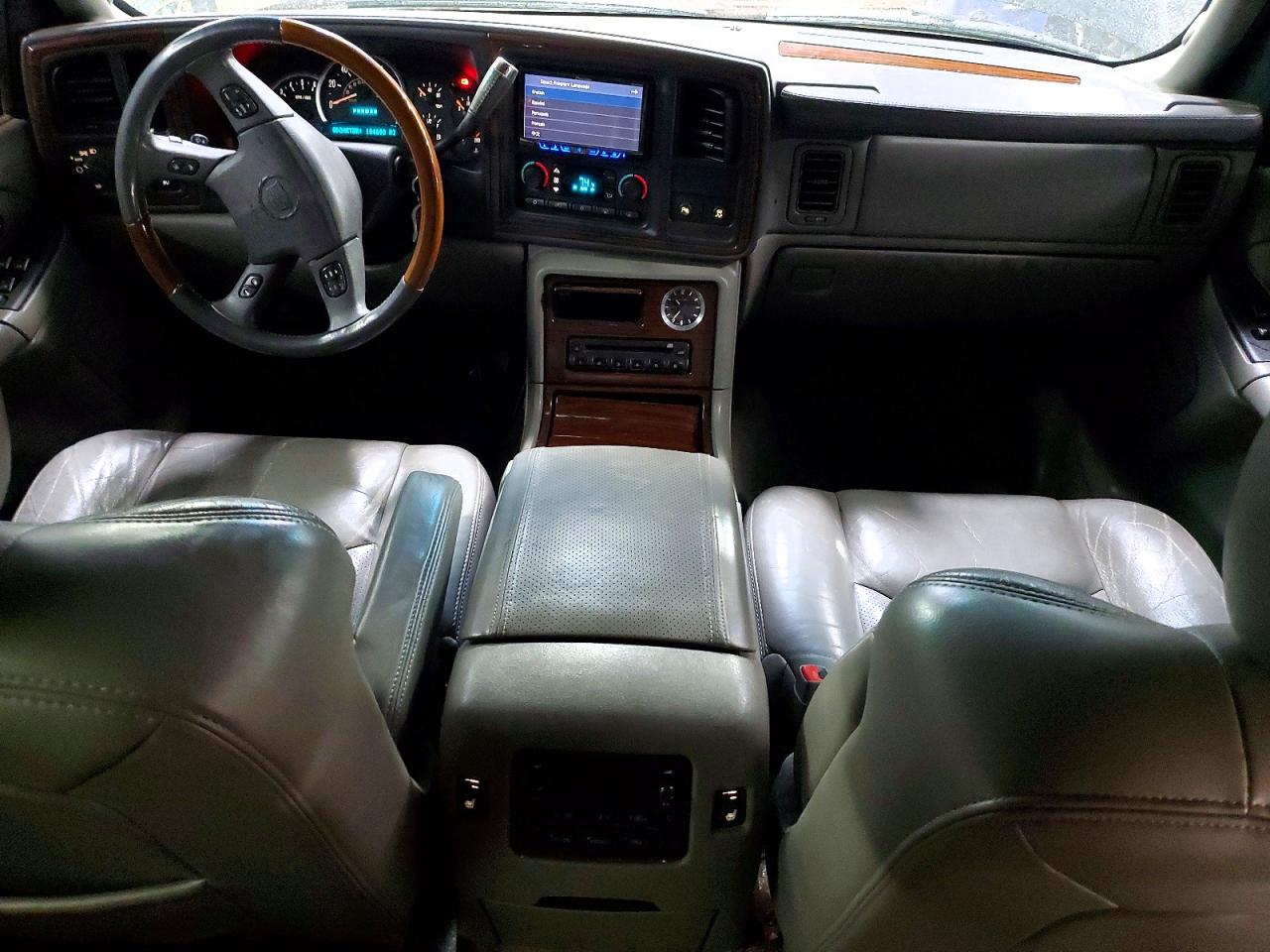CADILLAC ESCALADE 2003 — 9