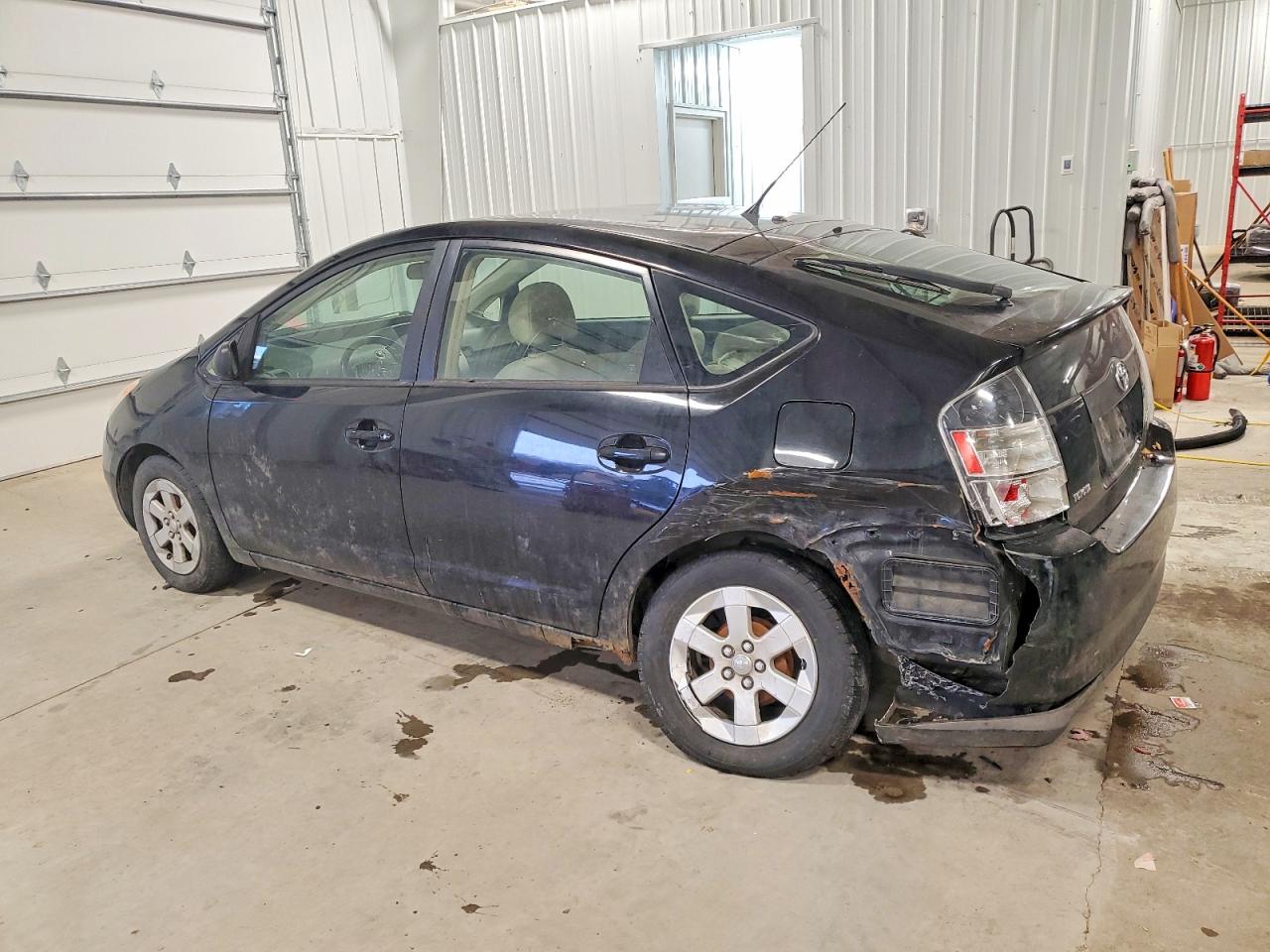 TOYOTA PRIUS 2004 — 3