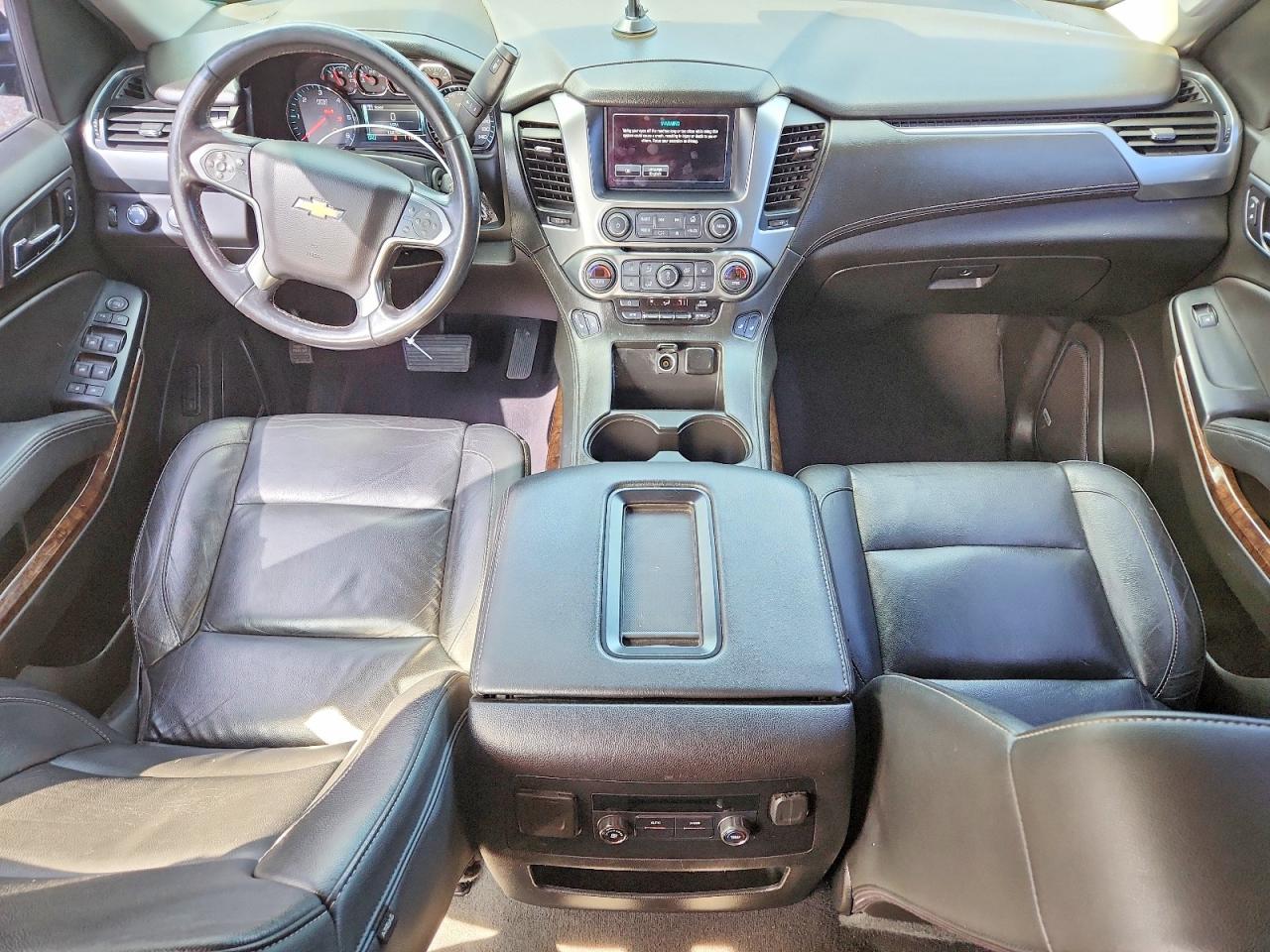 CHEVROLET SUBURBAN 2019 — 9