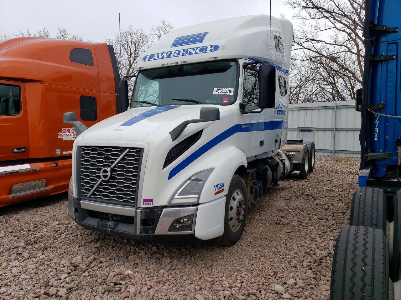 VOLVO VNL 2021 — 3