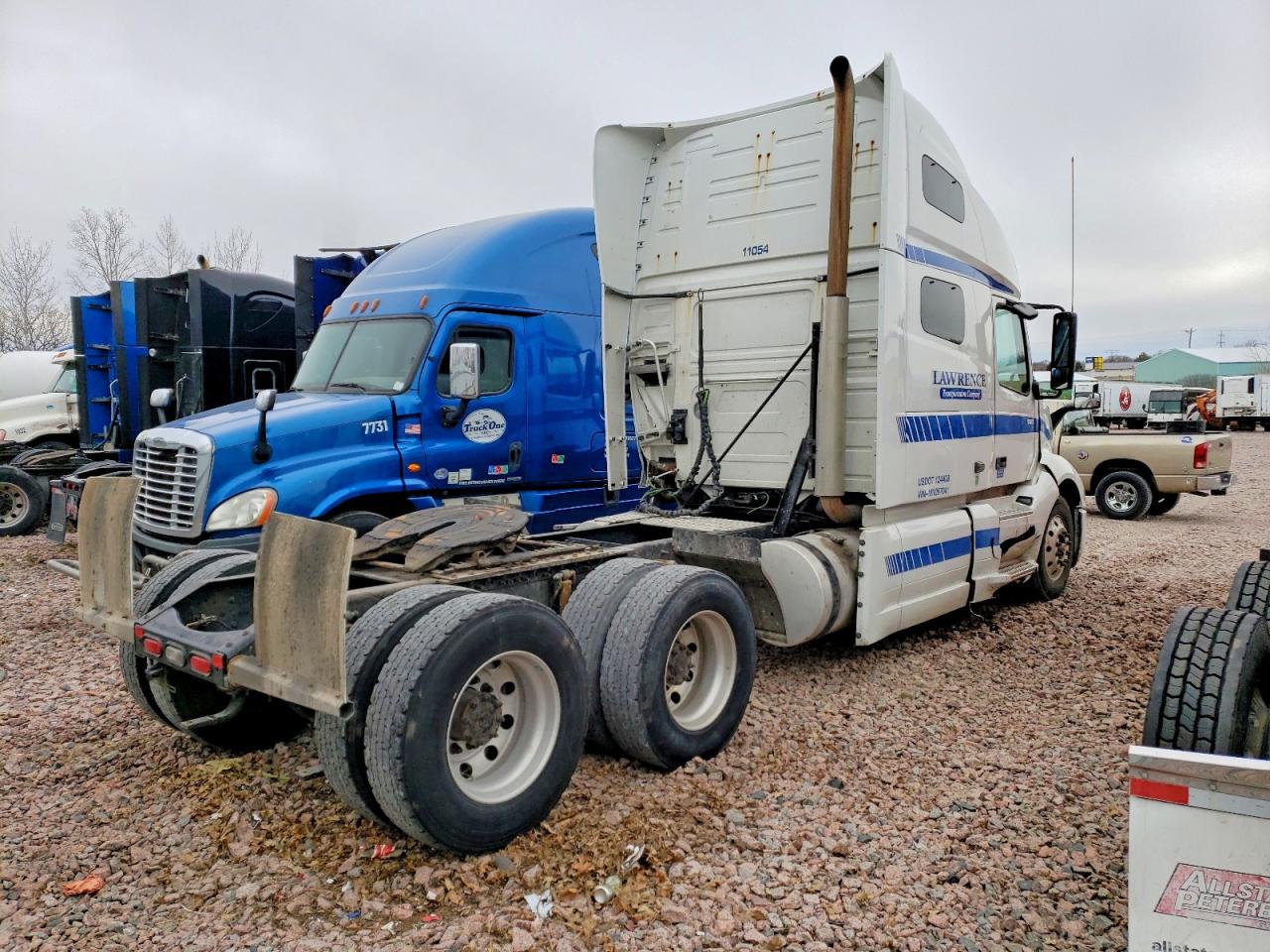 VOLVO VNL 2021 — 5