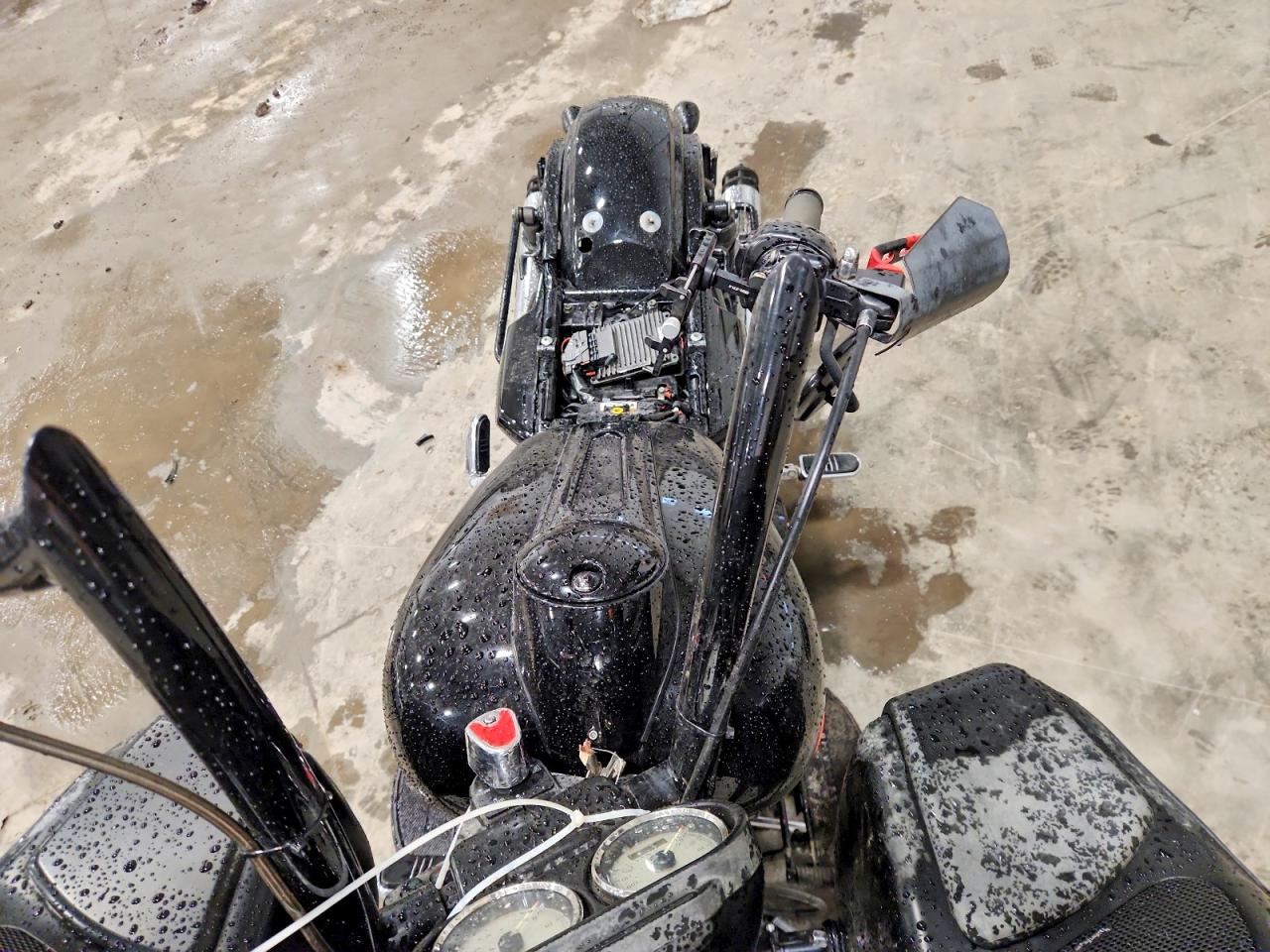 HARLEY-DAVIDSON FLTRX 2012 — 6