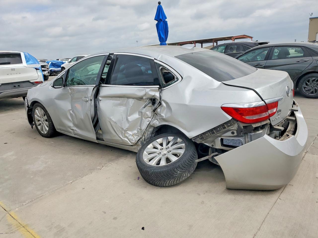 BUICK VERANO 2016 — 3