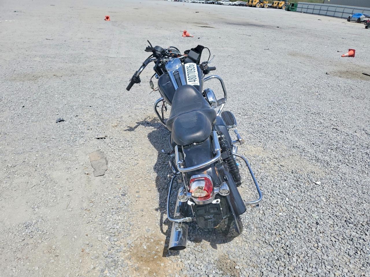 HARLEY-DAVIDSON FLHX 2007 — 5