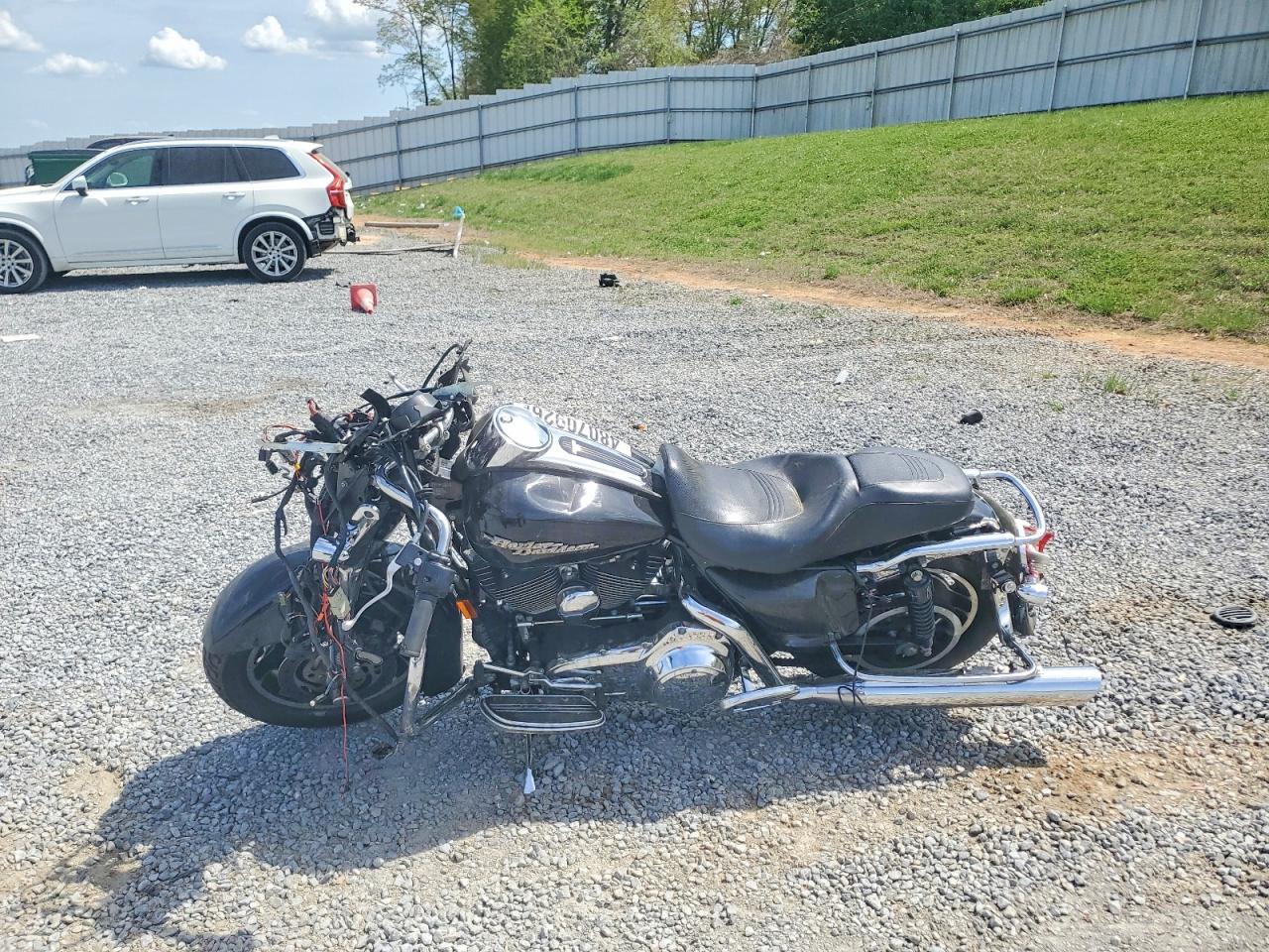 HARLEY-DAVIDSON FLHX 2007 — 4