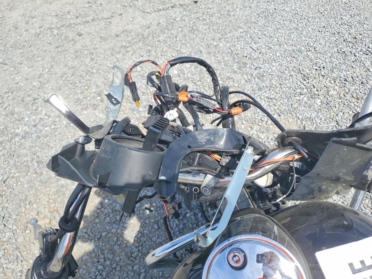 HARLEY-DAVIDSON FLHX 2007 — 8