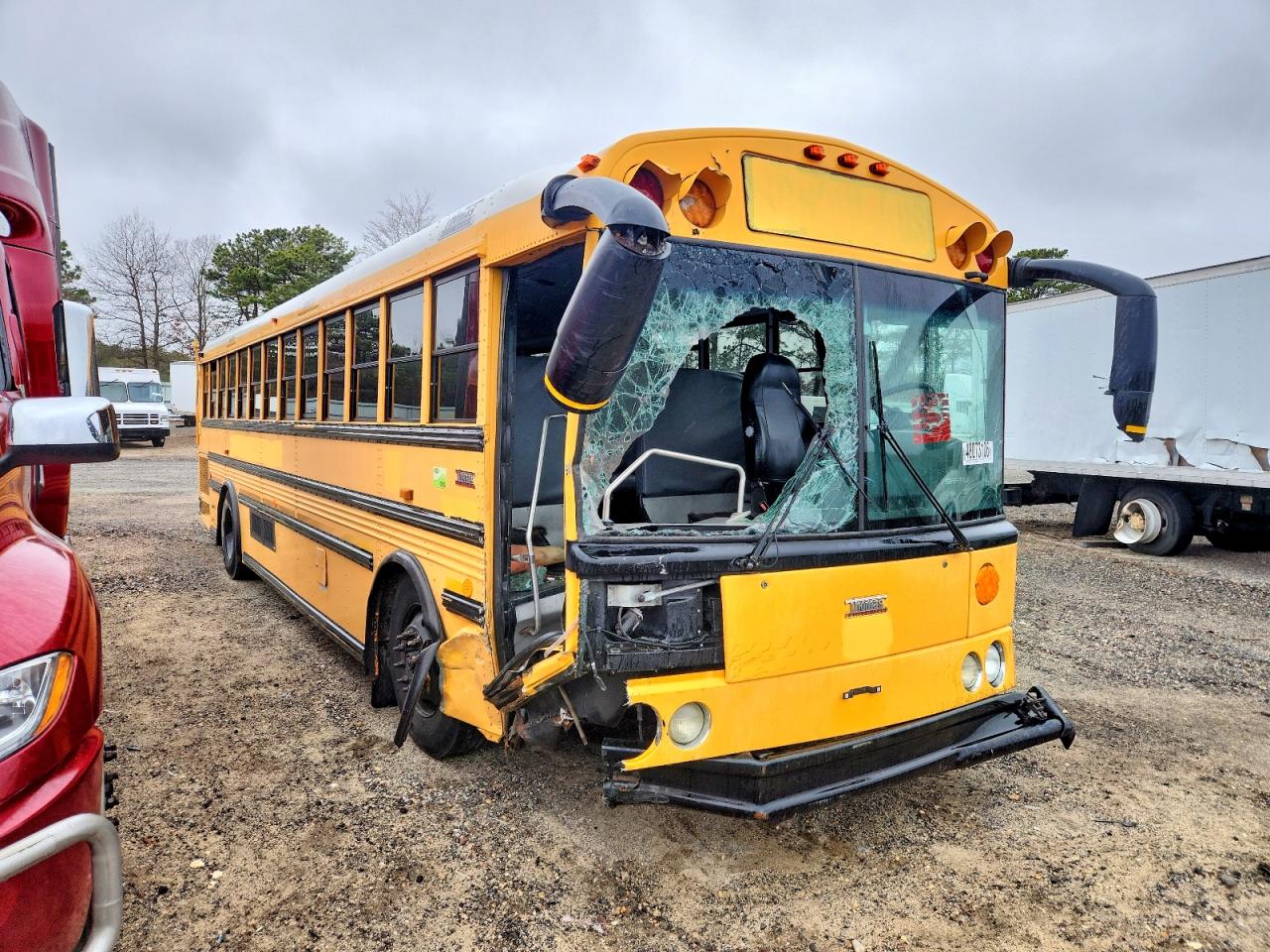 2016 THOMAS SCHOOL BUS