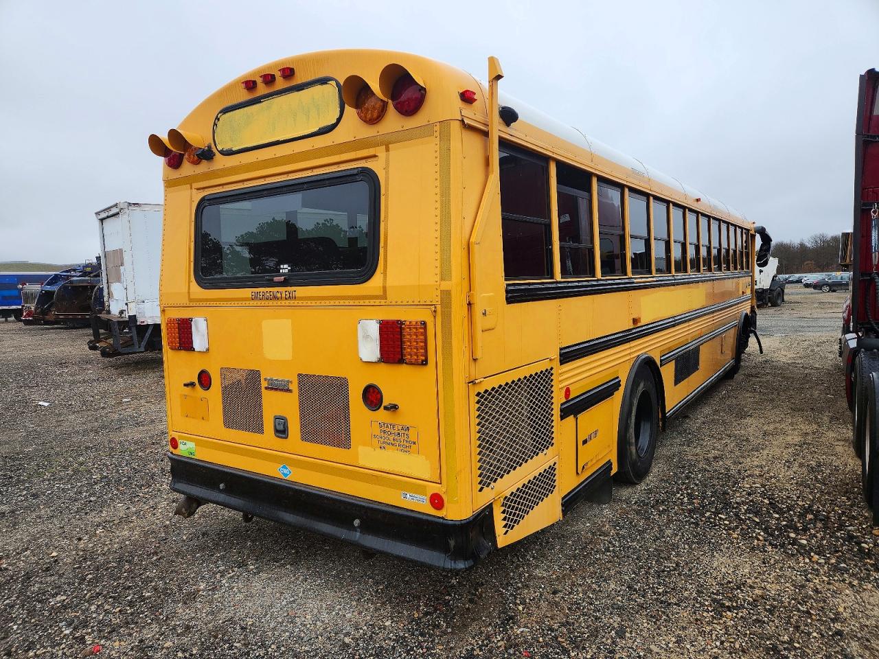 2016 THOMAS SCHOOL BUS