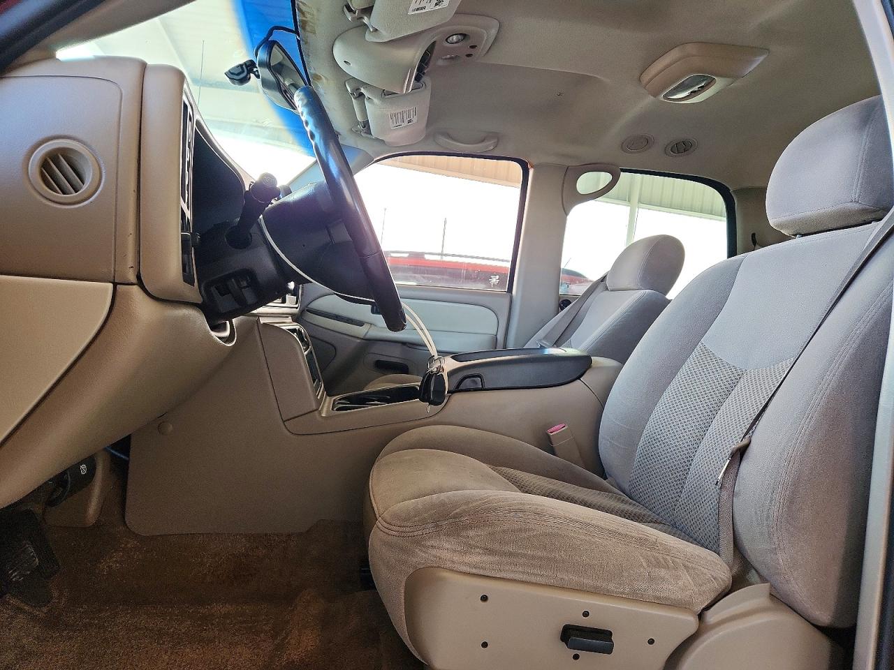 CHEVROLET TAHOE 2003 — 8