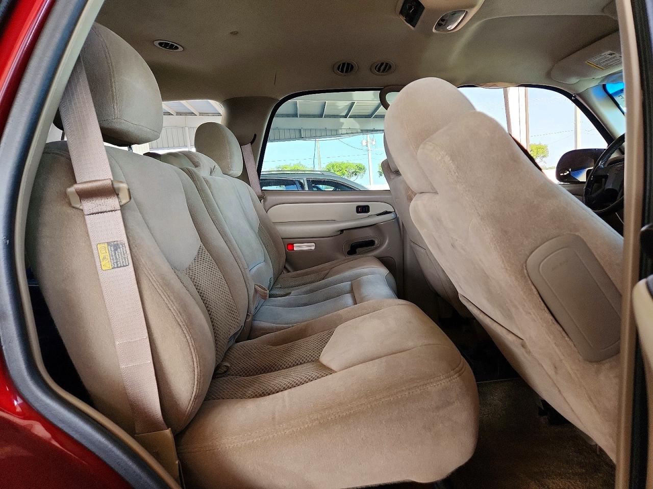 CHEVROLET TAHOE 2003 — 12