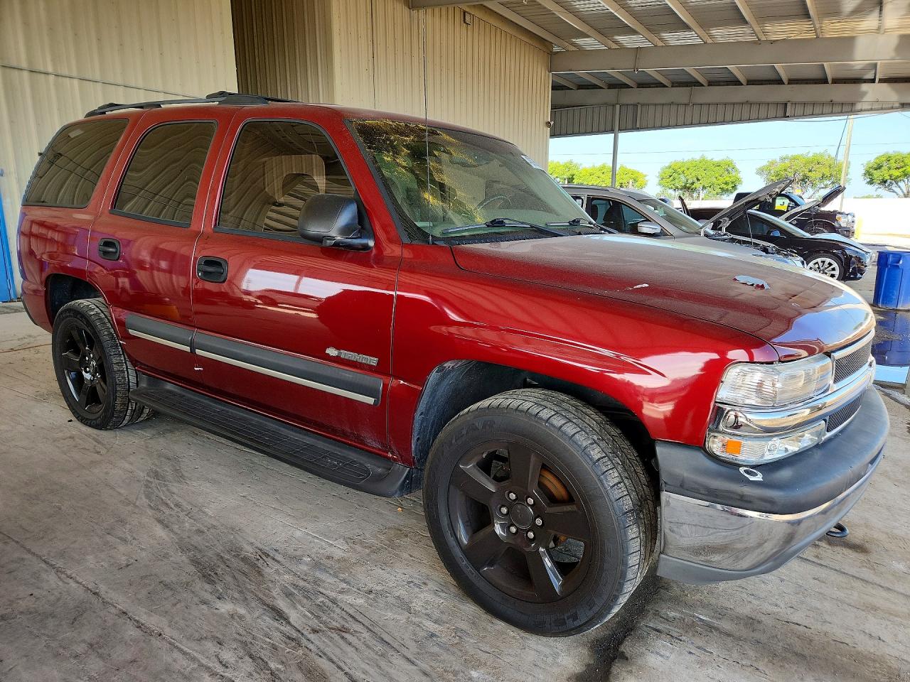 CHEVROLET TAHOE 2003 — 5
