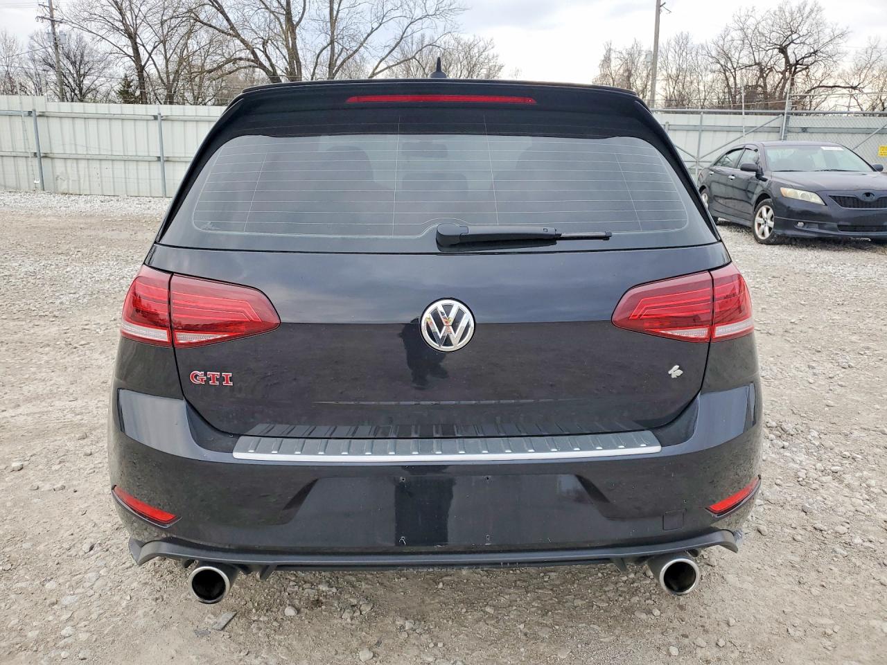 VOLKSWAGEN GTI 2019 — 7
