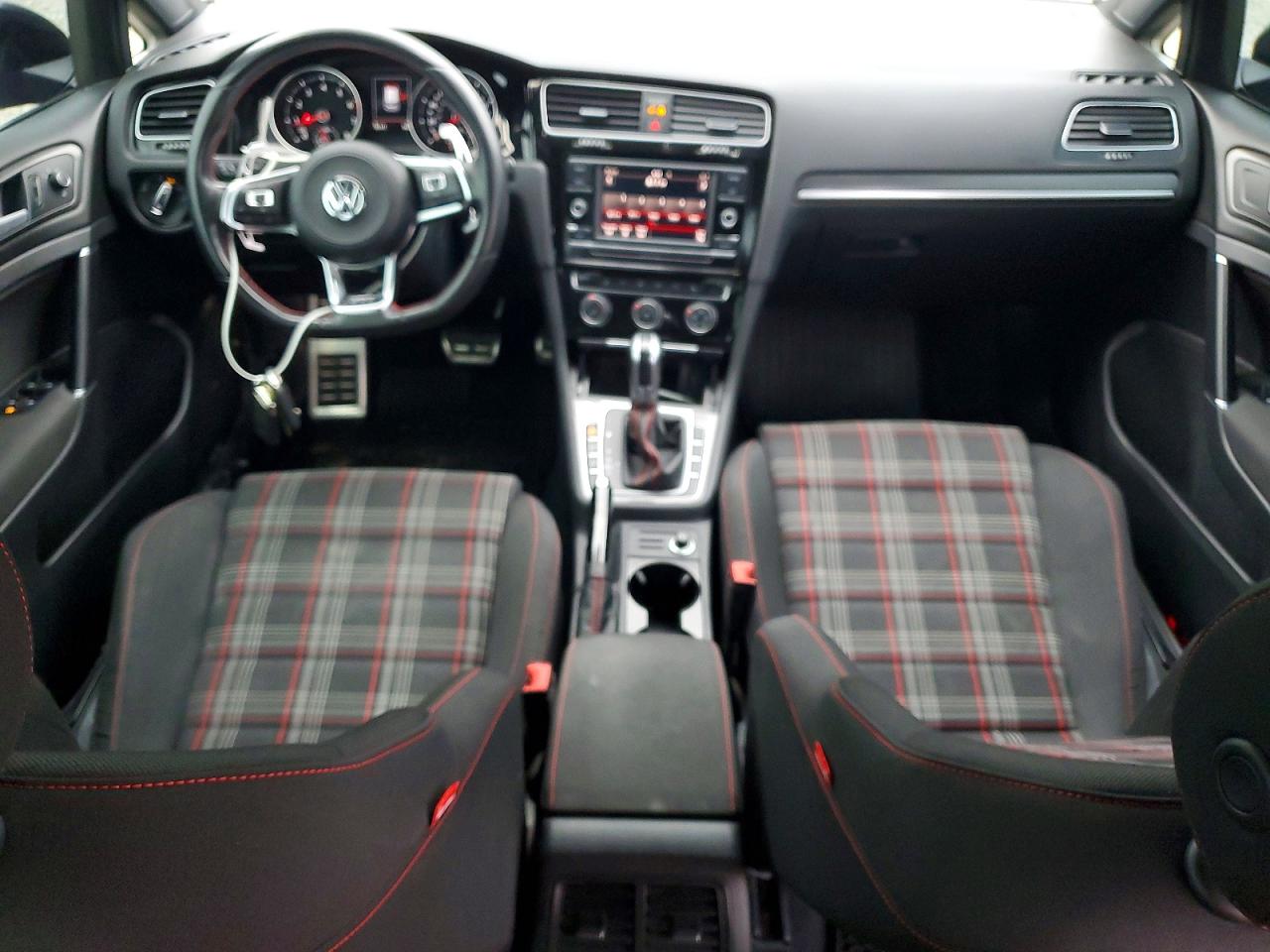 VOLKSWAGEN GTI 2019 — 9