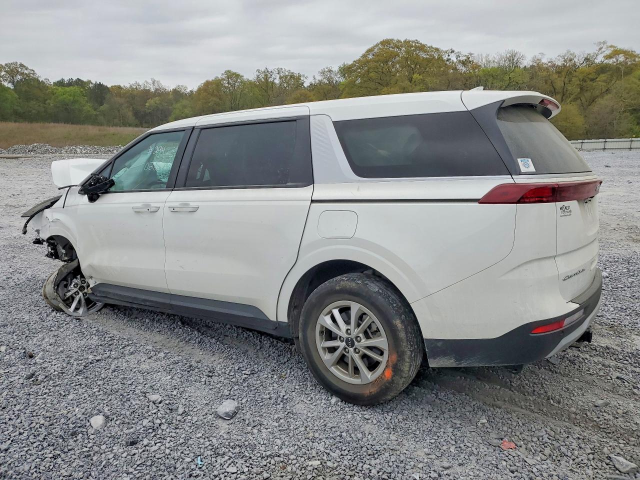 KIA CARNIVAL 2022 — 3