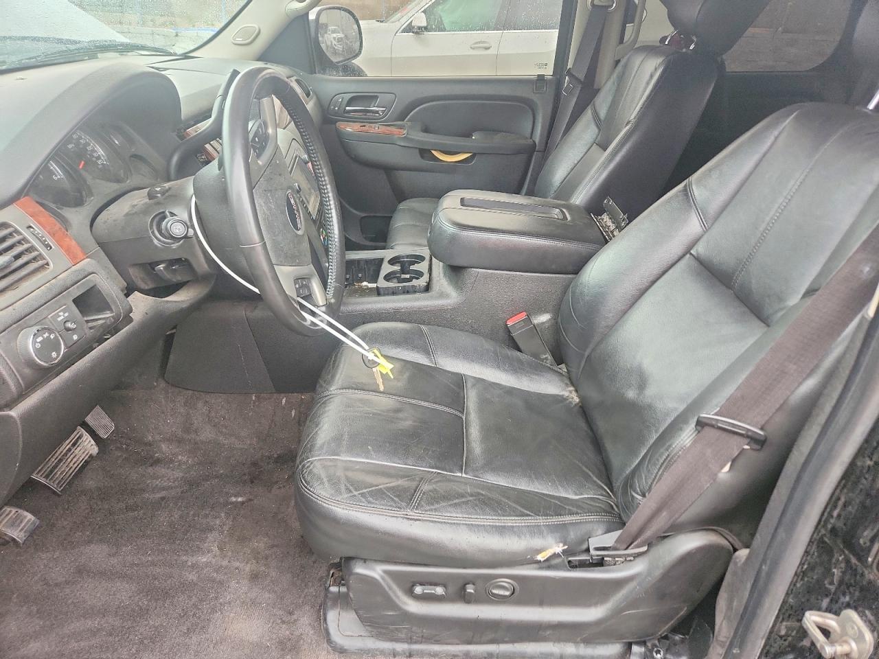 GMC YUKON 2012 — 8