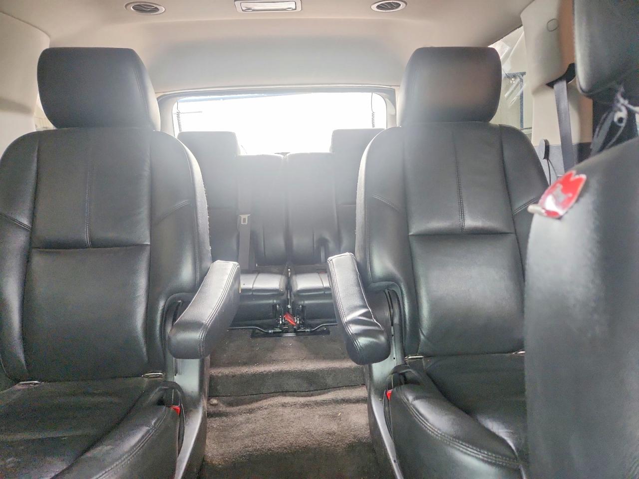 GMC YUKON 2012 — 11