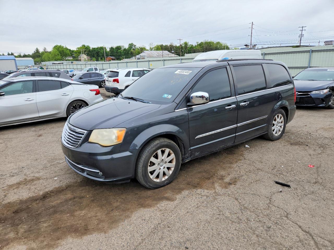 CHRYSLER TOWN & COUNTRY 2011 — 2