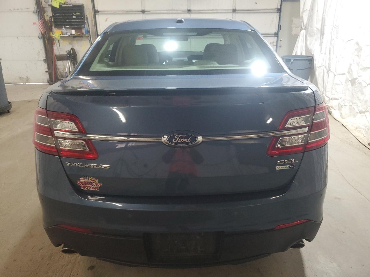 FORD TAURUS 2018 — 7