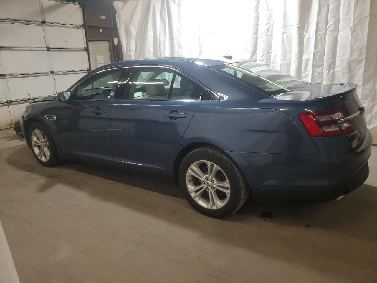 FORD TAURUS 2018 — 3