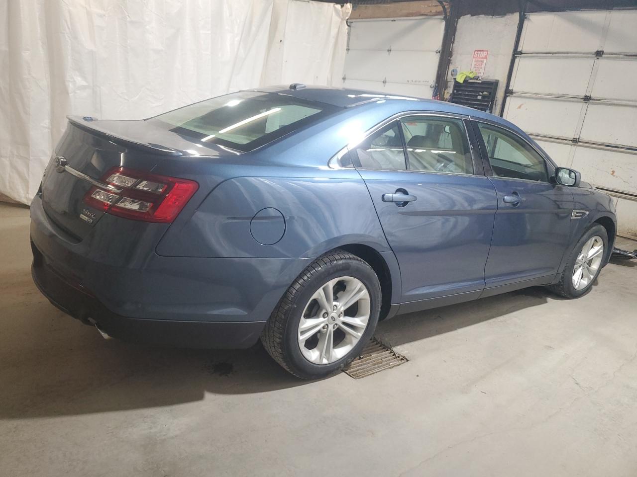 FORD TAURUS 2018 — 4