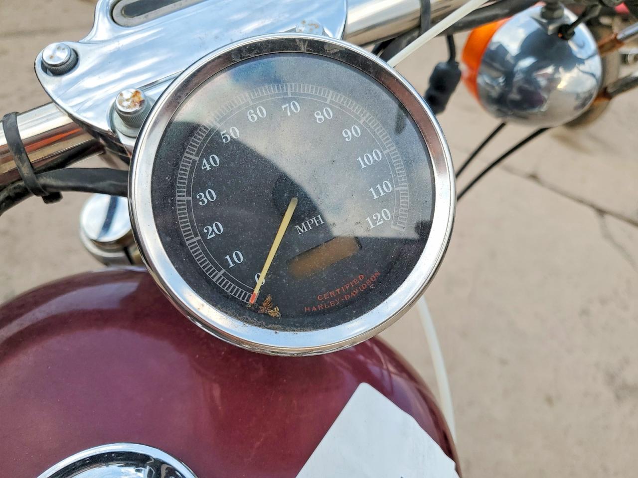 HARLEY DAVIDSON SPORTSTER 2001 — 8