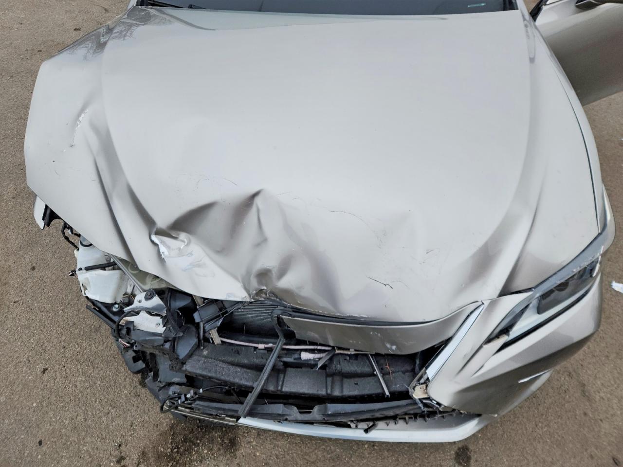 LEXUS ES 350 2020 — 12