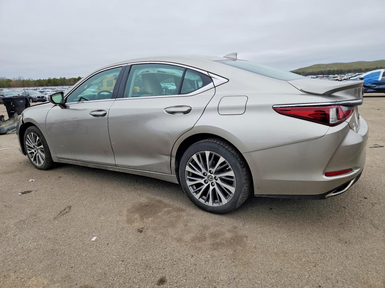 LEXUS ES 350 2020 — 3