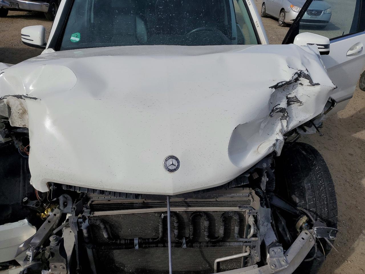 MERCEDES-BENZ GLK 2011 — 12