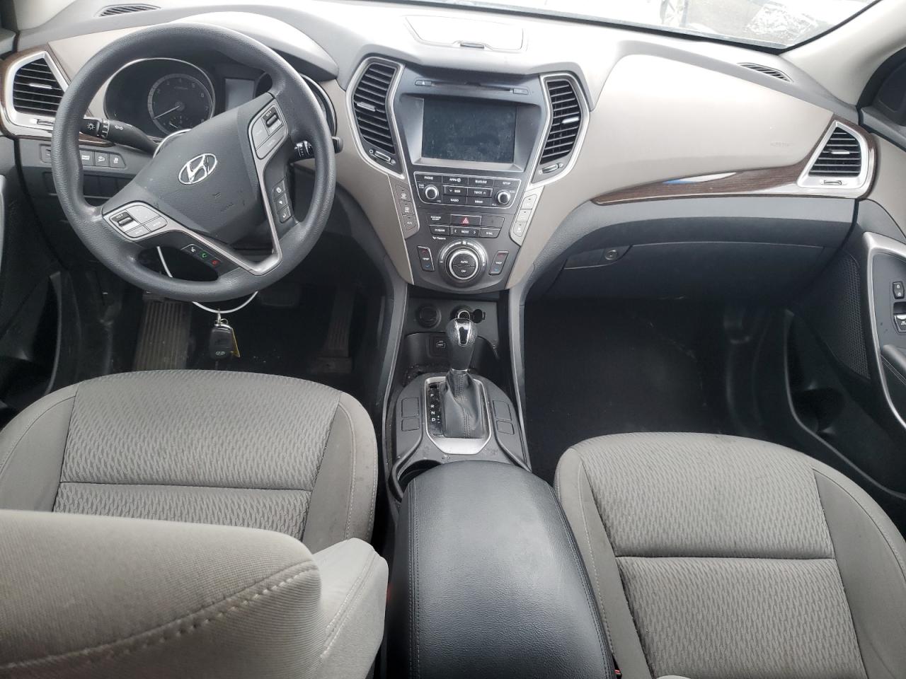 HYUNDAI SANTA FE 2017 — 9