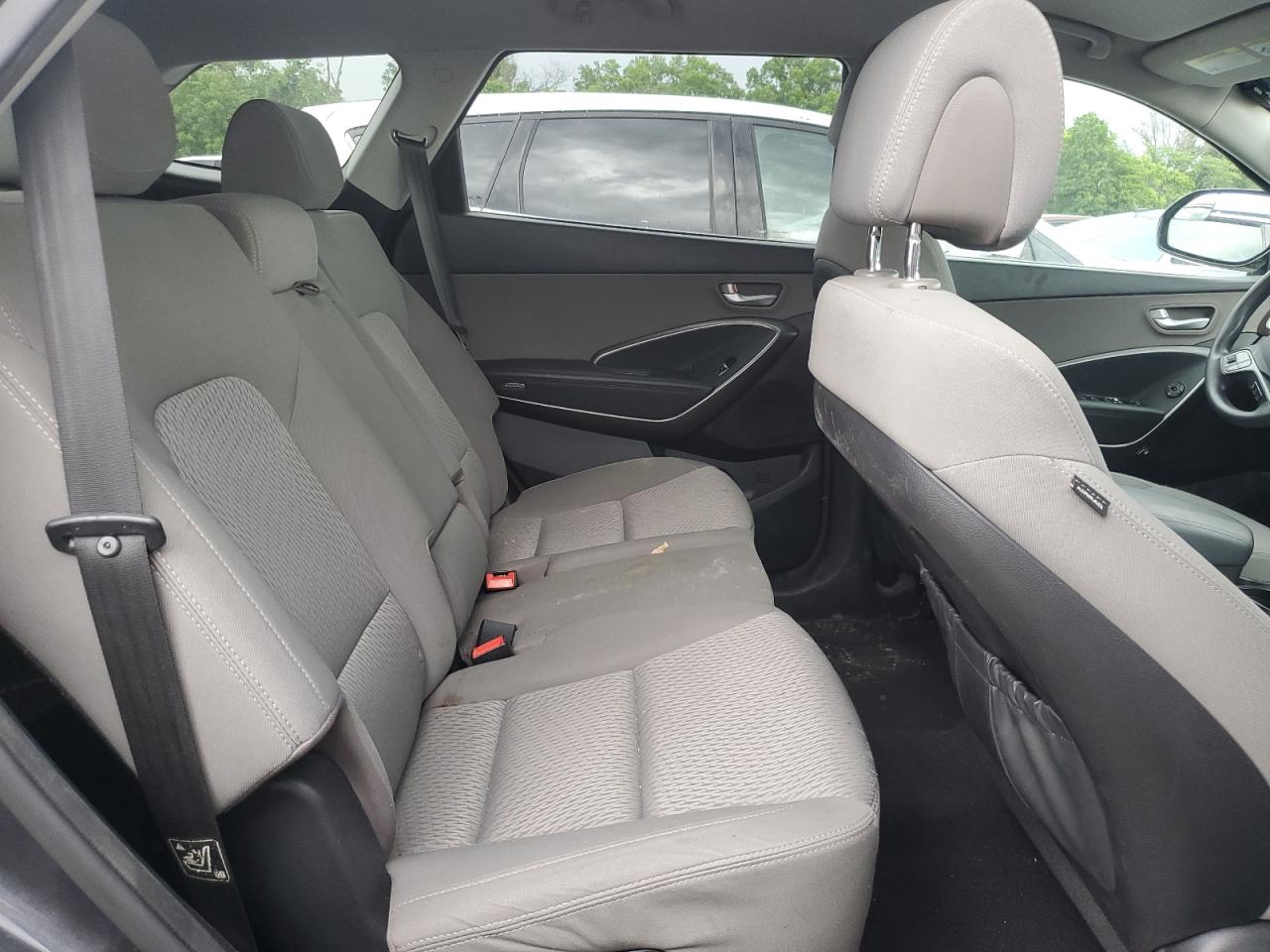 HYUNDAI SANTA FE 2017 — 12
