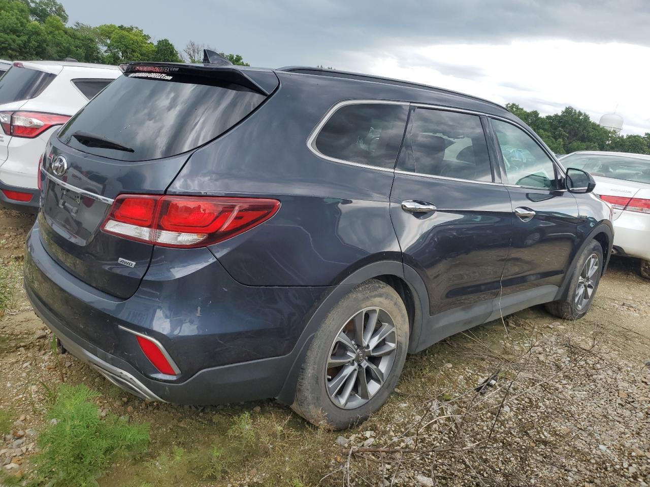 HYUNDAI SANTA FE 2017 — 4