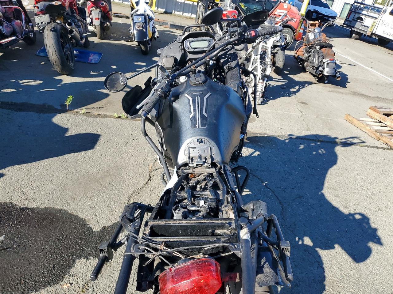 KAWASAKI KL650 2022 — 7