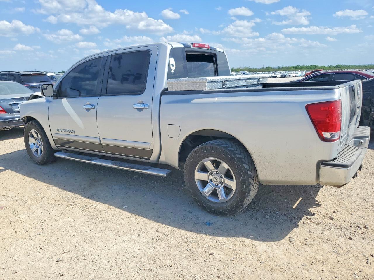 NISSAN TITAN 2005 — 3