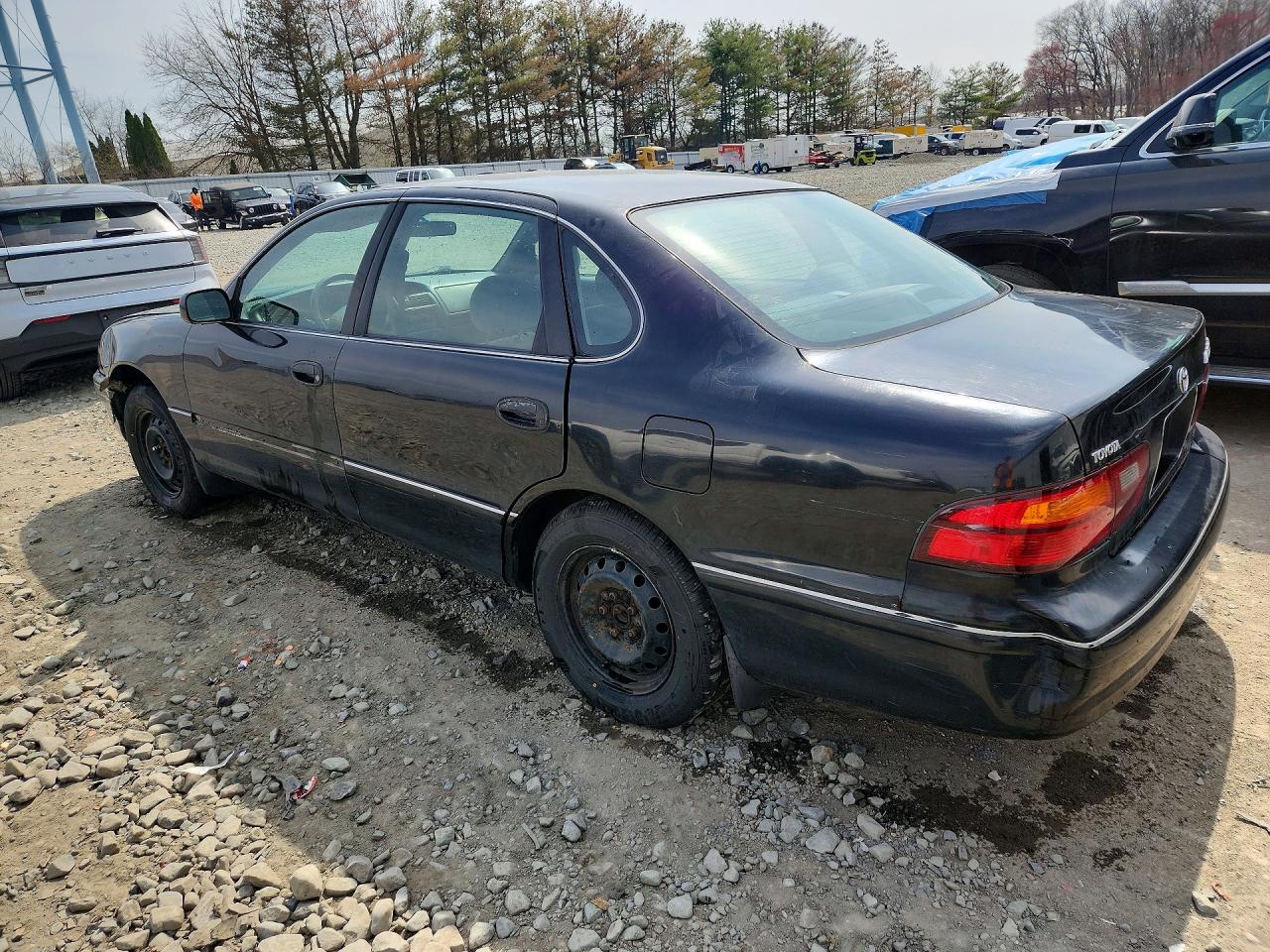 TOYOTA AVALON 1998 — 3