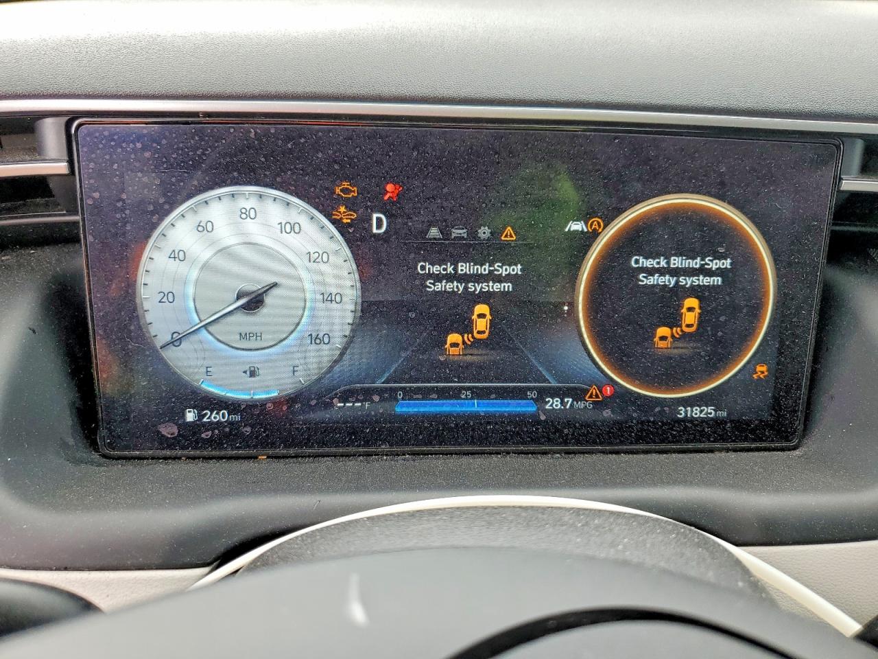 HYUNDAI TUCSON 2023 — 10