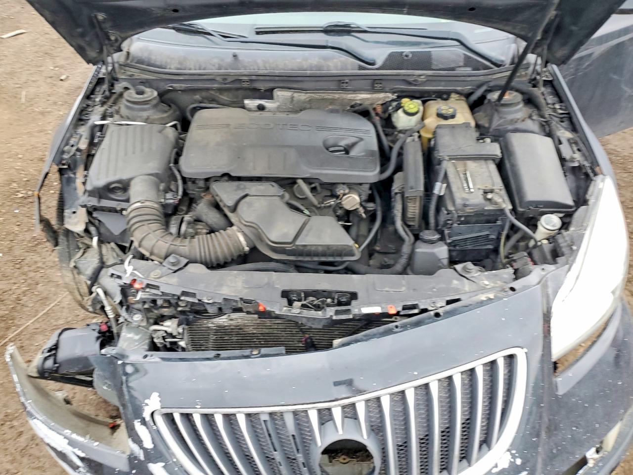 BUICK REGAL 2011 — 12