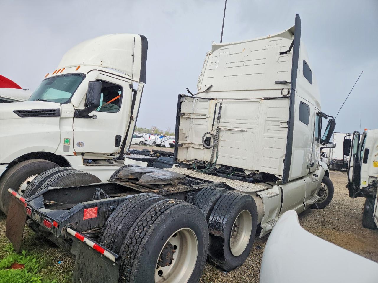 VOLVO VNL 2019 — 5