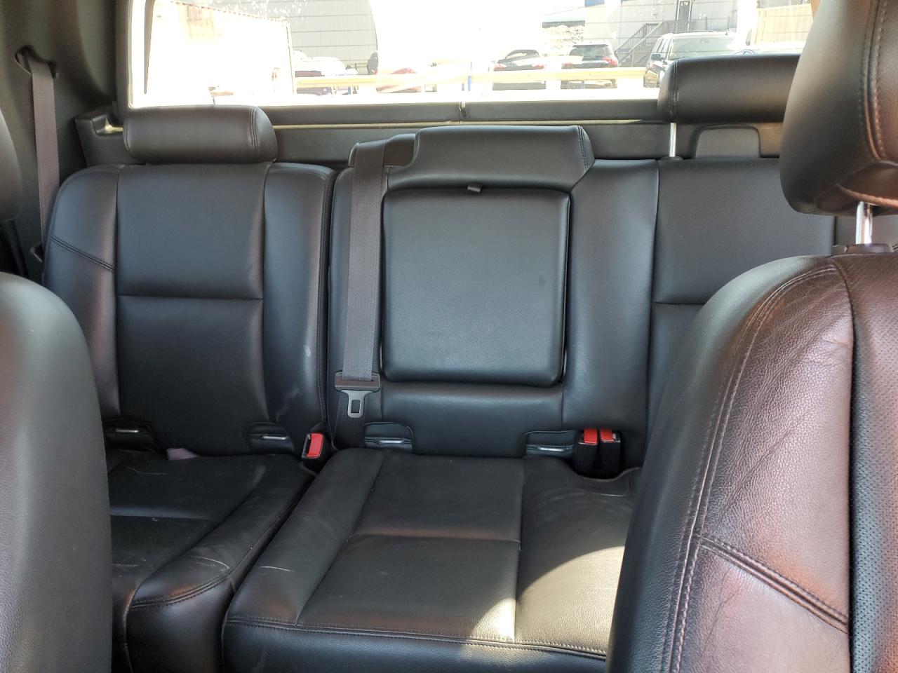 CHEVROLET AVALANCHE 2013 — 11