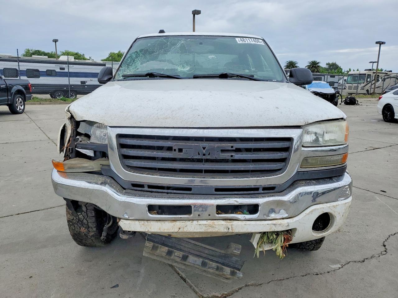 GMC SIERRA 2004 — 6