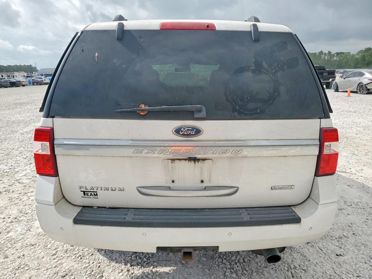 FORD EXPEDITION 2016 — 7