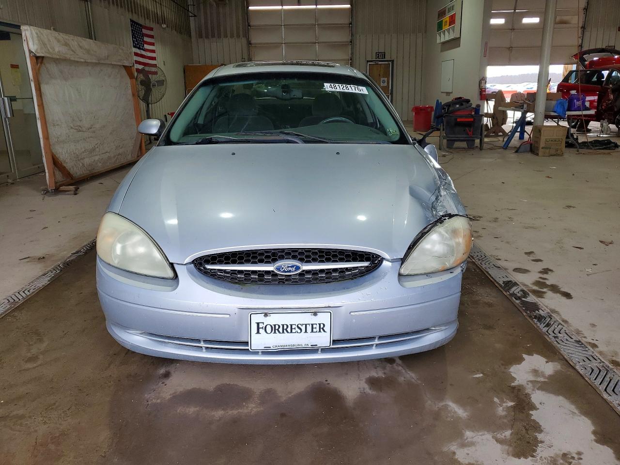 FORD TAURUS 2002 — 6