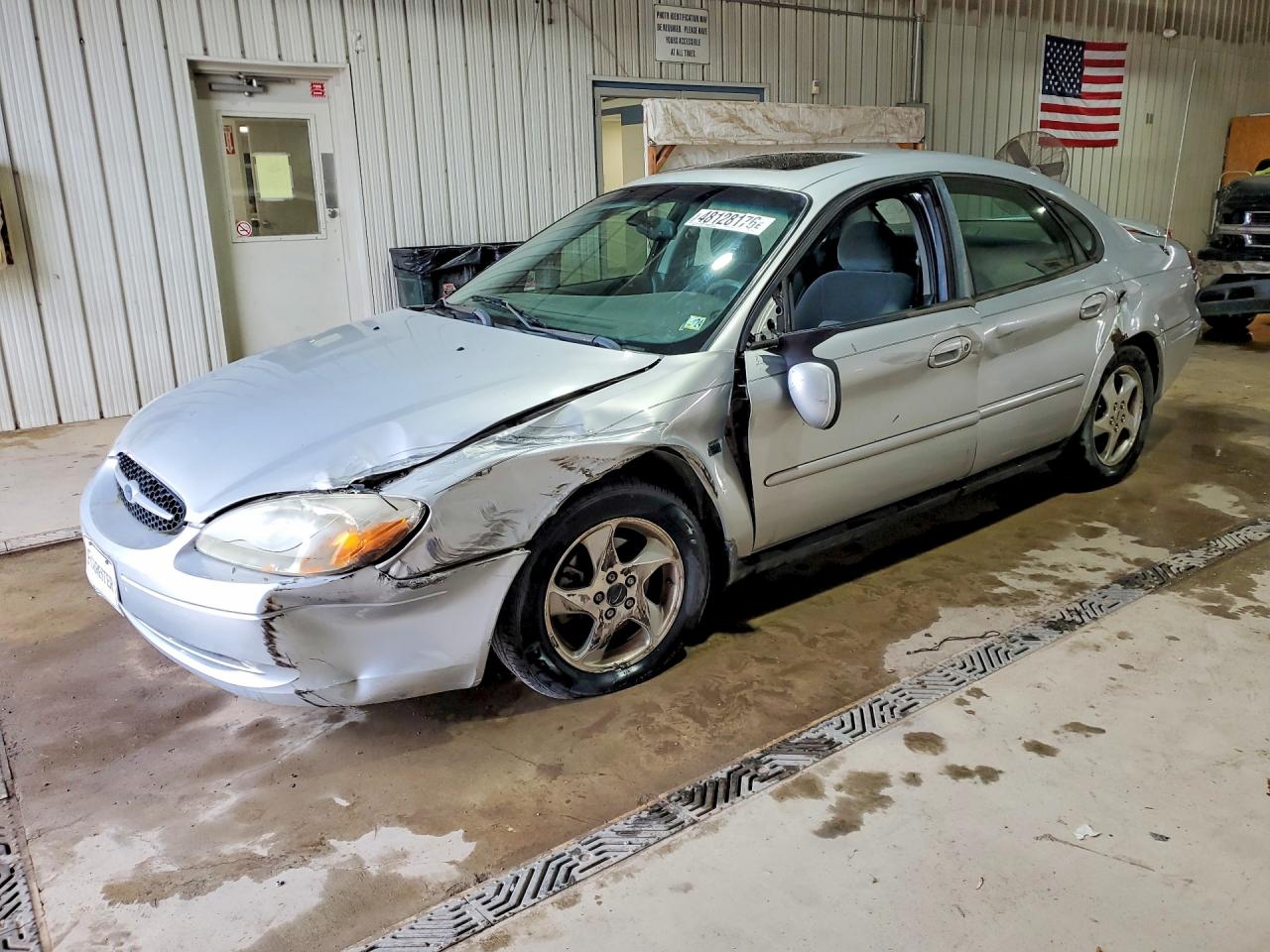 FORD TAURUS 2002 — 2