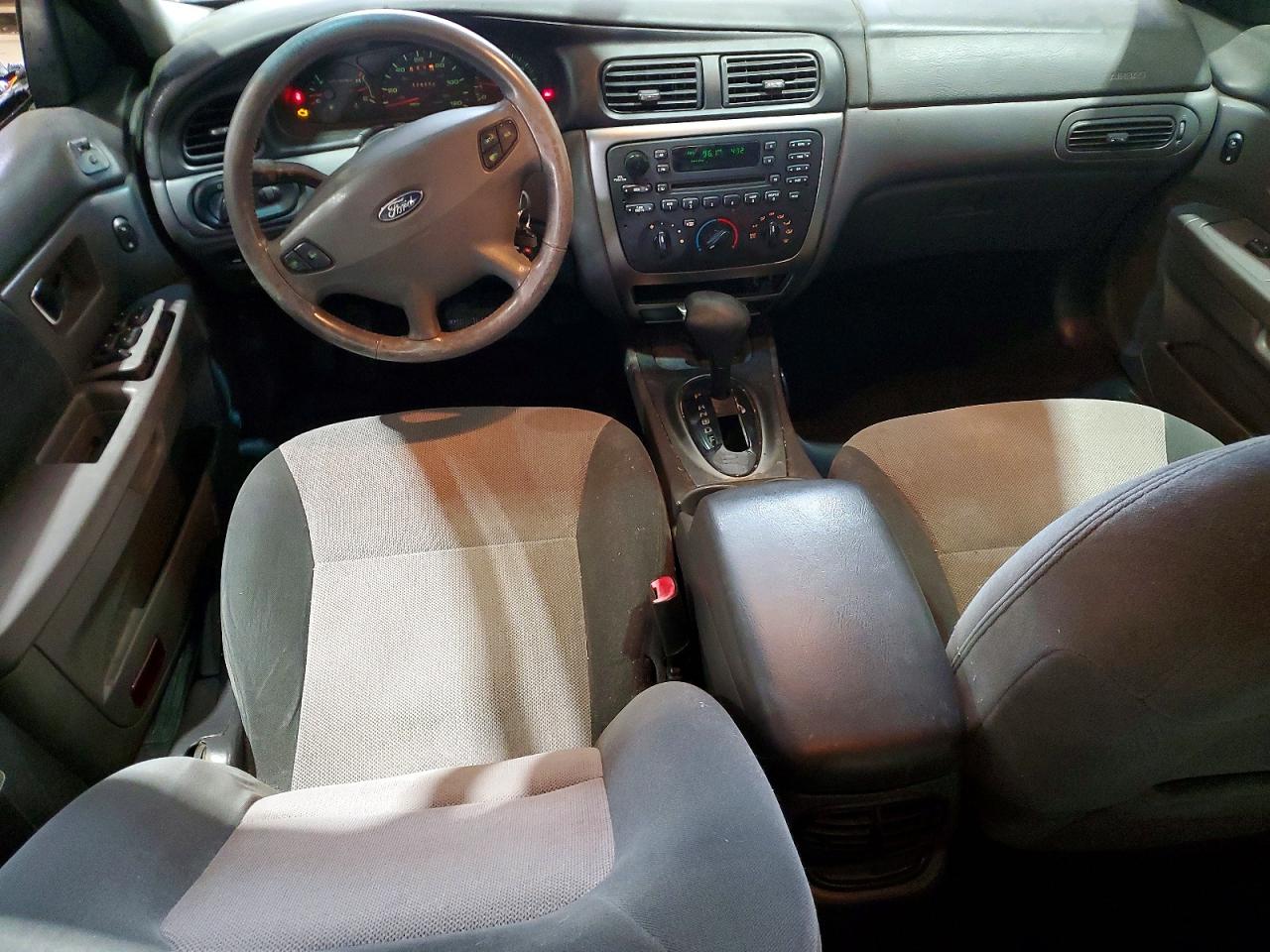 FORD TAURUS 2002 — 9