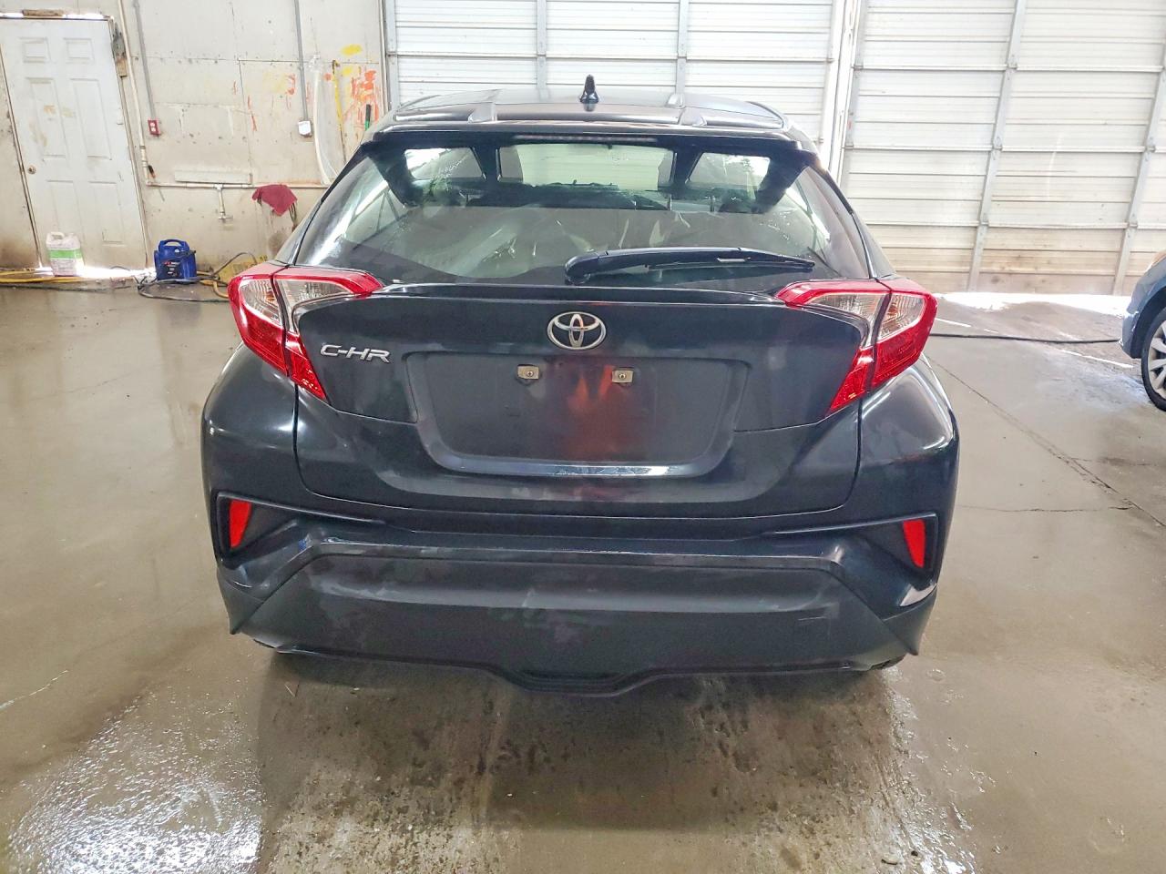 TOYOTA C-HR 2021 — 7