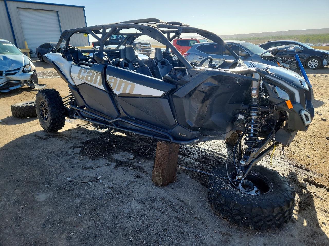 CAN-AM MAVERICK X3 2024 — 2